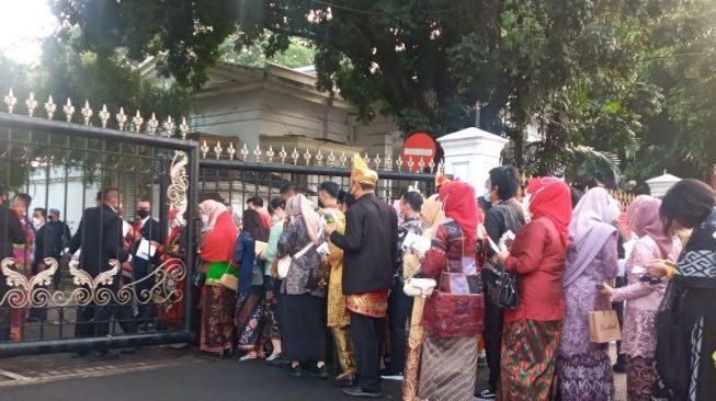 Jelang Upacara Detik-detik Proklamasi, Tamu Undangan Mulai Memasuki Istana Merdeka