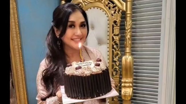  Potret ultah Paramitha Rusady (Instagram/@paramitha118real)