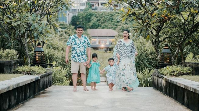 Maternity Shoot Kahiyang Ayu di Bali (instagram/@garyevan)