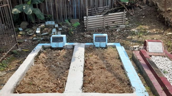 Makam M. Hasibuan yang berlokasi di Jalan Veteran, belakang Masjid Agung Al-Barkah, Kelurahan Marga Jaya, Kecamatan Bekasi Selatan (Suara.com/Danan Arya)