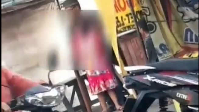 Video Viral Bapak-bapak Remas Dada Anak Perempuan, Ditegur Malah Marah-marah