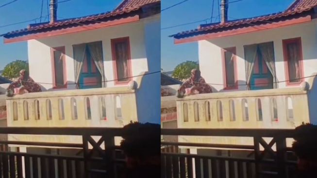 Gokil! Bukan Baju, Emak-Emak Ini Saking Rajinnya Sampai Semangat Nyuci Rumah