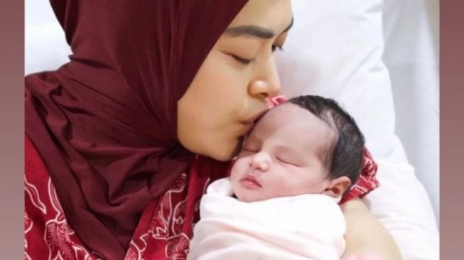 Potret Aisyahrani Melahirkan Anak Ketiga(Instagram/@syh55)