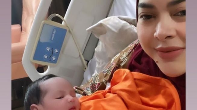 Potret Aisyahrani Melahirkan Anak Ketiga(Instagram/@syh55)