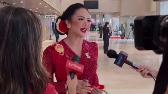  Potret Krisdayanti di Sidang Tahunan di MPR RI (Instagram/@krisdayantilemos)