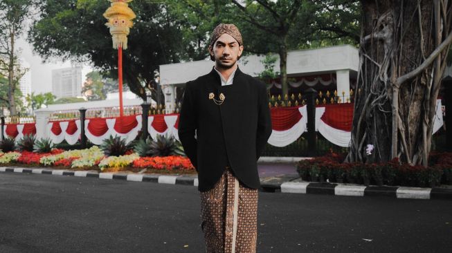 11 Potret Artis Hadiri Upacara di Istana Merdeka, Kenakan Baju Adat dari Berbagai Daerah