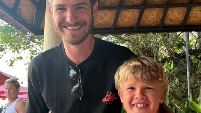  Potret Andrew Garfield liburan di Bali (Twitter/@GarfySource)