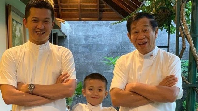 Artis Jadi Menantu Pejabat (instagram/@taufikhidayatofficial)