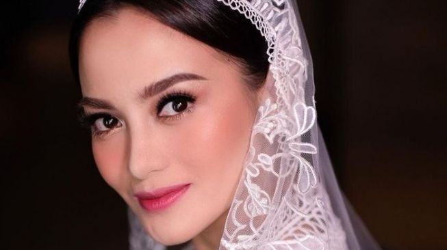  Artis Pernah Dirias MUA Marlene Hariman (Instagram/@ririnekawati)