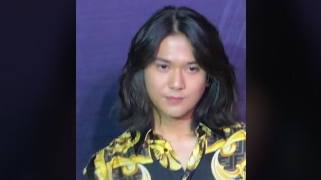 Iqbaal Ramadhan dipuji cantik - (TikTok/@aftermitnitesky)