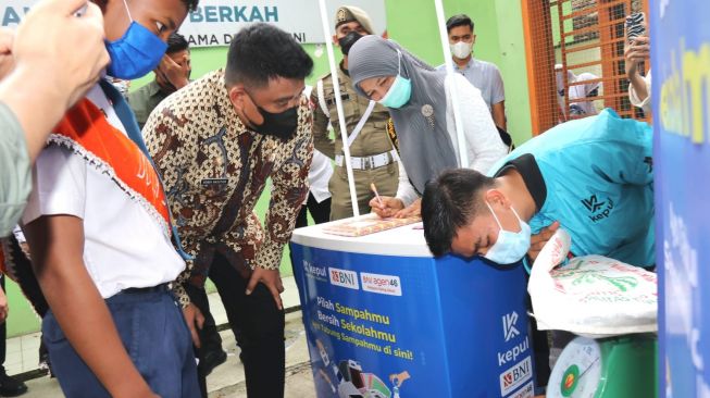 Bobby Nasution Perkuat Program Kebersihan Berbasis Kesadaran Masyarakat