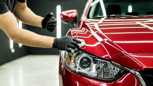 Begini Cara Melakukan Coating Mobil Sendiri di Rumah Biar Hemat