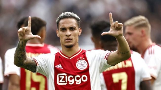 Demi Boyong Antony dari Ajax Amsterdam, Manchester United Naikan Harga Tawar