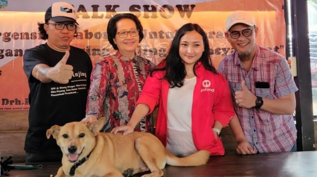 Gojek Kolaborasi Bareng Animal Defenders Indonesia Berantas Penjualan Daging Anjing, Ini Tujuannya