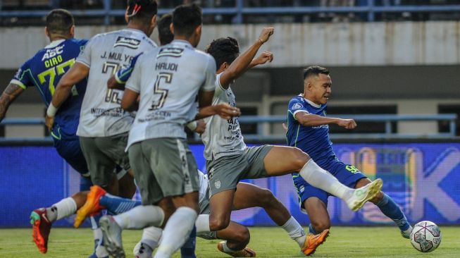 Bali United vs Persib Bandung: Rekor Pertemuan Tak Berpihak untuk Pangeran Biru