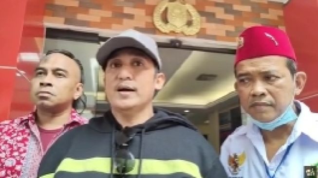 Pengacara Dukun se-Indonesia Laporkan Dokter Richard Lee, Netizen Sindir Menohok: Lapor Tapi Ga Ada yang Diproses