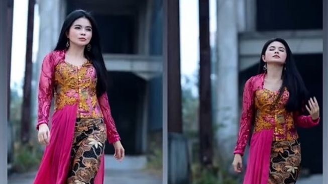 Pesona Istri Epy Kusnandar Bak Siswi SMA (Instagram/@karinaranau9)