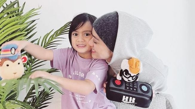 Nama Anak Artis yang Estetik (instagram/@ayudiac)