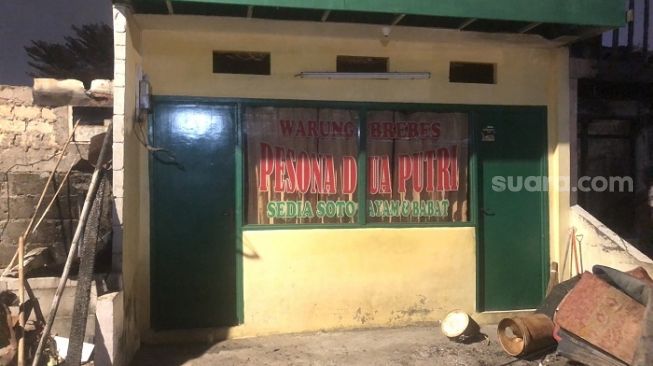 Warung Nasi di Simprug Selamat dari Kebakaran karena Suka Bagi Makan Gratis Tiap Jumat, Tetangga: Kenyataannya Gak!