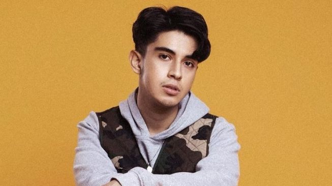 9 Potret Dokter Ayman Alatas, YouTuber Ganteng yang Kerap Bagikan Konten Kesehatan