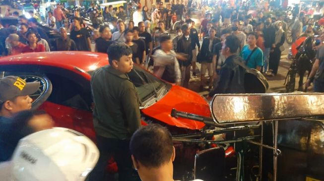 Mobil Tabrak Andong di Malioboro, Kuda Sempat Terpental