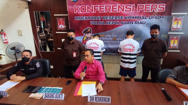 Rencana Kirim 6 PMI Ilegal untuk Bekerja di Judi Online Kamboja, Dua Warga Perumahan di Batam Dibekuk