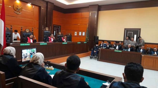 13 Terdakwa Kasus Dugaan Korupsi Ganti Rugi Lahan Tol Padang-Pekanbaru Divonis Bebas