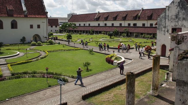 7 Tempat Wisata untuk Mengenang Sejarah Indonesia, dari Istana Gebang hingga Taman Sari