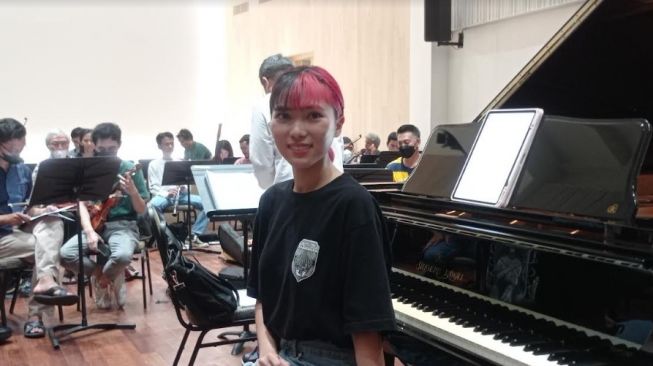 Gaet Isyana Sarasvati, Konser Simfoni Untuk Bangsa Padukan Lagu Daerah dengan Gaya Orkestra Klasik