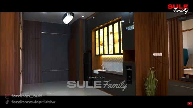 Potret rumah Sule setelah renovasi (YouTube/Sule Family)