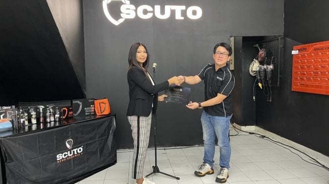 Scuto Indonesia kembali meraih penghargaan dari Superbrands untuk kategori Car Salon atau salon mobil dalam layanan laminating dan detailing kendaraan. Penghargaan ini diterima 2020, 2021 dan 2022 [Scuto Indonesia].