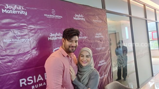 Irish Bella dan Ammar Zoni [Suara.com/Fajar Ramadhan]