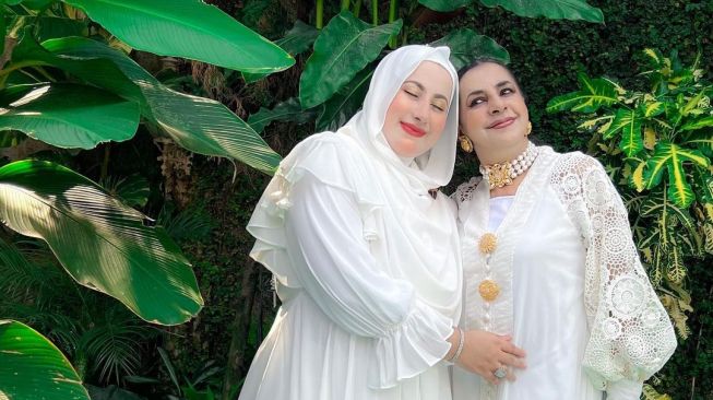 Potret Kedekatan Tasyi Athasyia dengan Ibunda (instagram/@tasyiiathasyia)