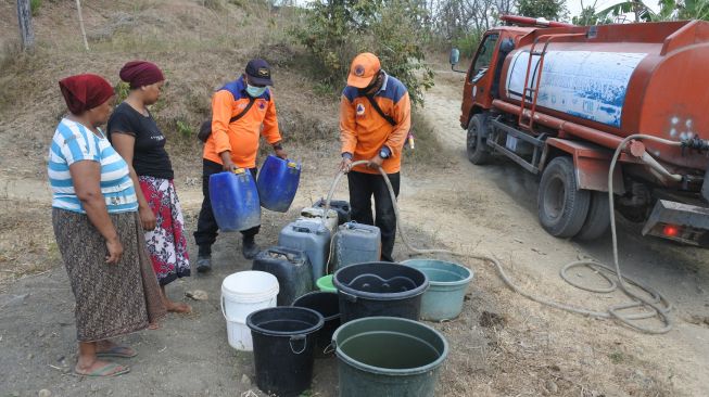 Krisis Air Melanda! 1,2 Juta Liter Air Bersih Digelontorkan di Kabupaten Malang