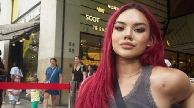 Shafa Harris Tampil dengan Rambut Merah Menyala, Banjir Pujian: Cantik Lu Udah Kelewatan!