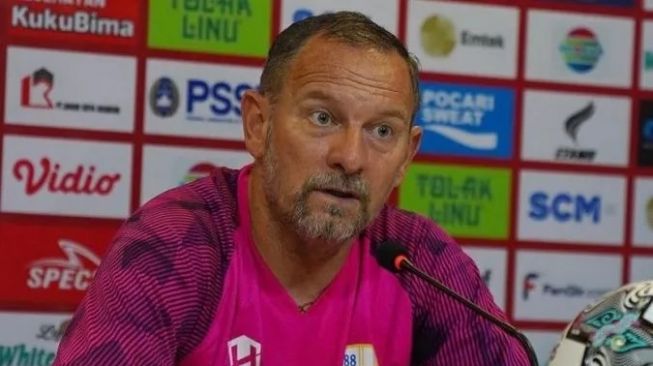 Majemen Barito Putera resmi mendepak pelatih kepala Dejan Antonic. [KanalKalimantan.com]