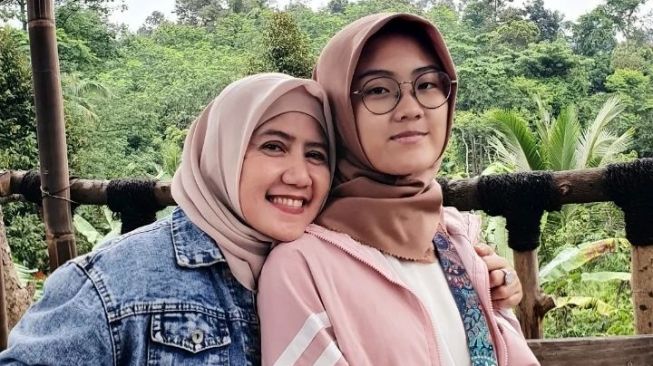 8 Potret Sherin, Anak Gadis Ine Sinthya yang Pesonanya Mencuri Perhatian