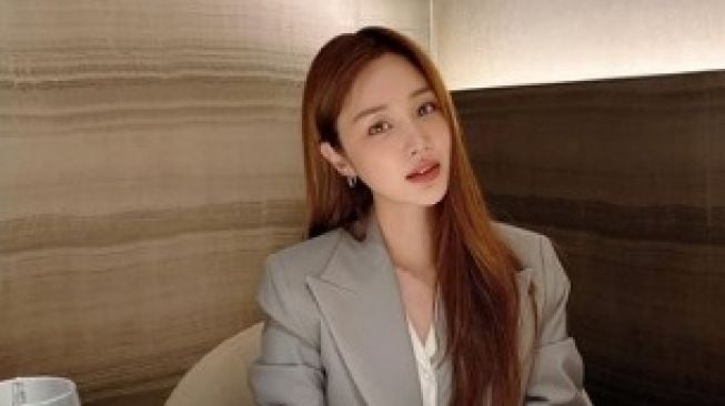 Yoon Jin Yi Umumkan Bakal Segera Menikah