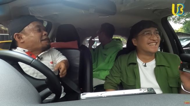 Momen Ucok Baba jadi Supir Raffi Ahmad dan Irfan Hakim (YouTube/Ucok Baba official)