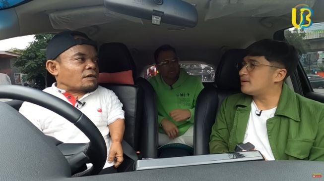 Momen Ucok Baba jadi Supir Raffi Ahmad dan Irfan Hakim (YouTube/Ucok Baba official)