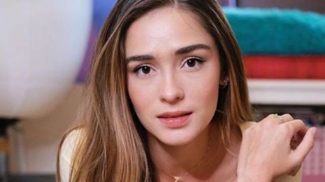 Selamat! Yasmine Wildblood Dikaruniai Bayi Laki-laki