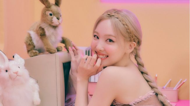 Bernyanyi Live dengan Sempurna, Publik Ingin Karaoke Bareng Nayeon TWICE