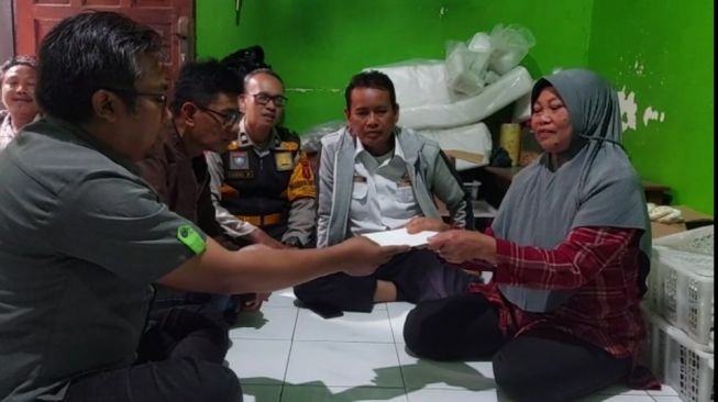 Kumpulan Berita Pedagang Terima Amplop Kosong Pedagang Cicaheum Terima