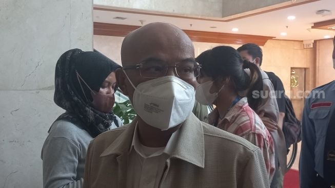 Wakil Ketua Komisi III DPR RI, Desmond Junaidi Mahesa. (Suara.com/Bagaskara)