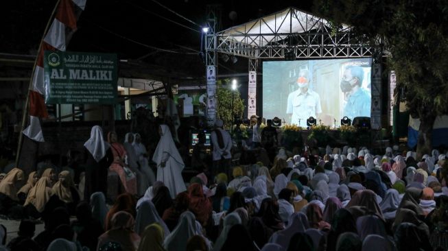 Ganjar Dorong Kemandirian Ekonomi Santri Lewat Enterpreneur