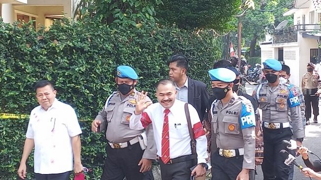 Sebut Polisi Mengabdi ke Mafia, Kamaruddin Tak Takut: untuk Memperbaiki Negara Ini