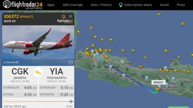 Serba-serbi Flightradar24: Pengertian, Fungsi, Cara Penggunaan dan Berlangganan