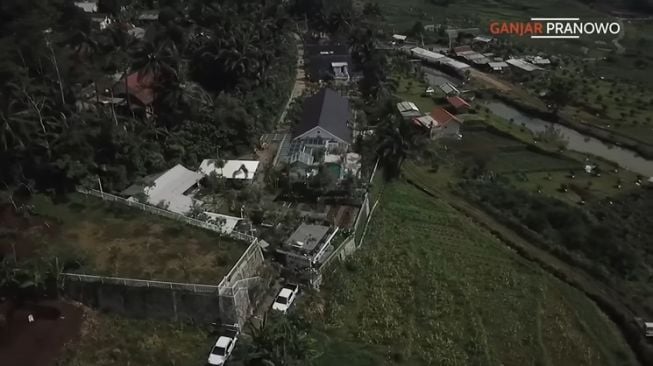 Rumah Andy F Noya di Lereng Gunung (YouTube Ganjar Pranowo)