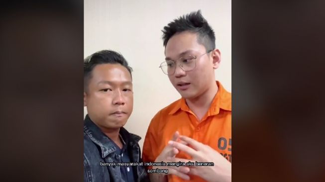 Pasang Muka Melas, Indra Kenz Ngaku Nyesel Buat Konten Kesombongan, Warganet: Jadikan Pelajaran