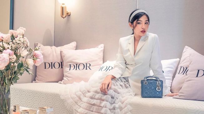 Potret Tiffany Joy istri Chef Arnold. (Instagram/@tiffanysoetanto)